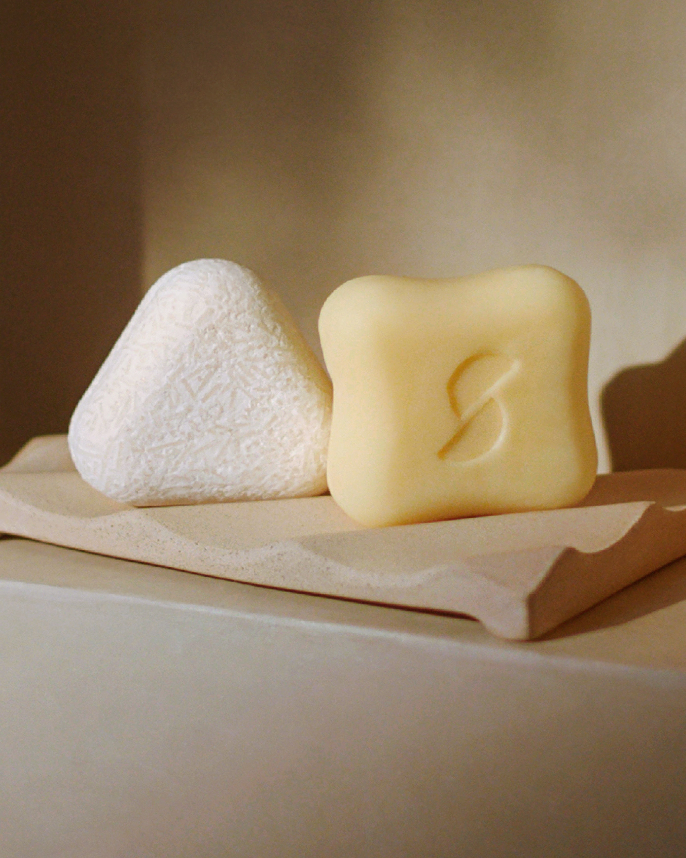 Deep Moisture   Anti Frizz Shampoo Bar for Curly. Coily. Extremely Frizzy Hair