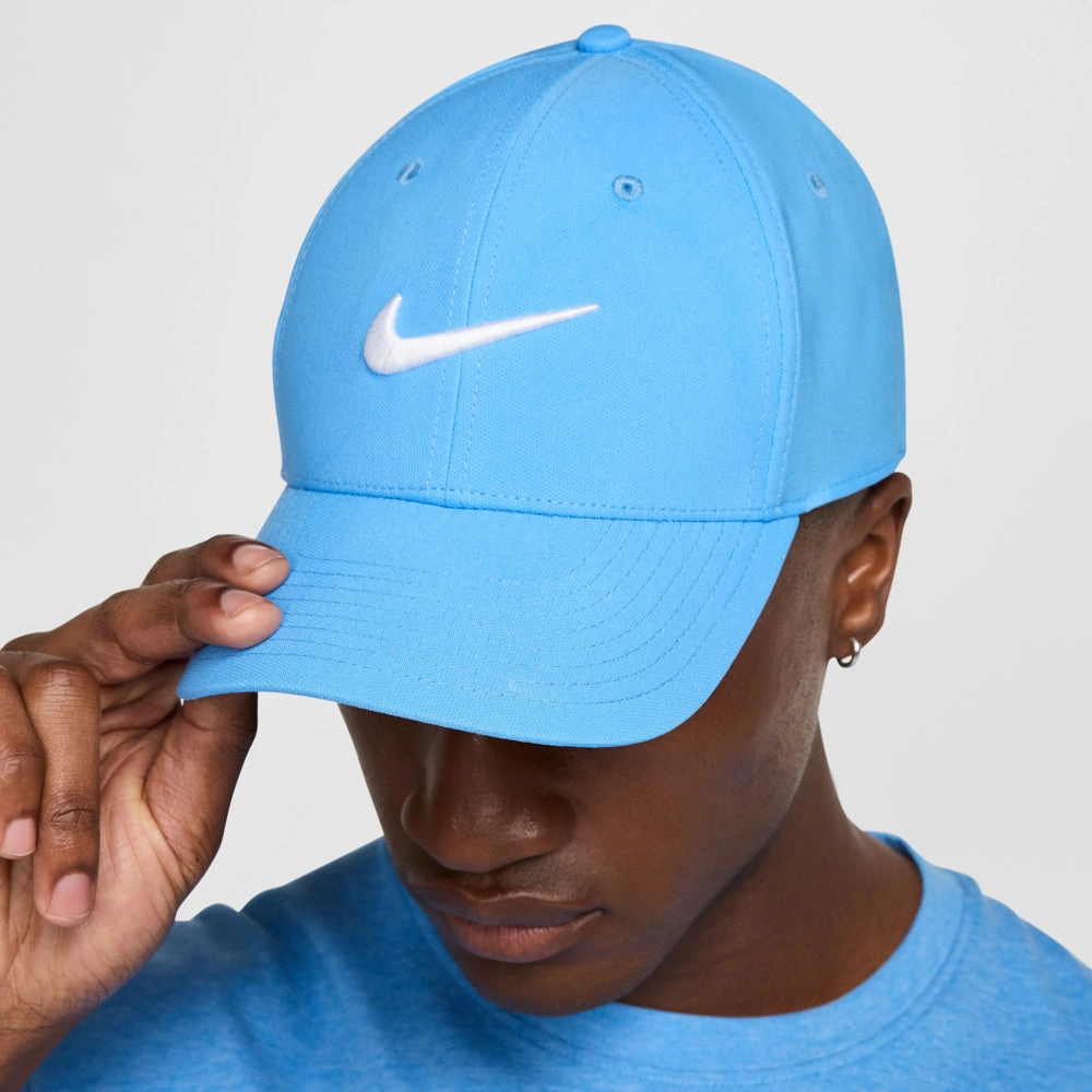 Nike Dri-Fit Club Cap Structured Swoosh Performance Strapback