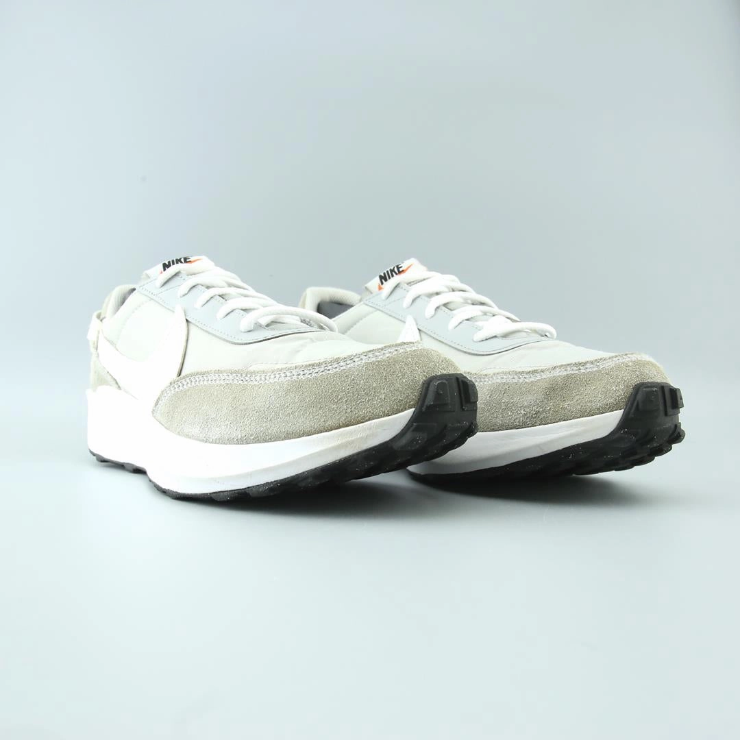 NIKE WAFFLE DEBUT