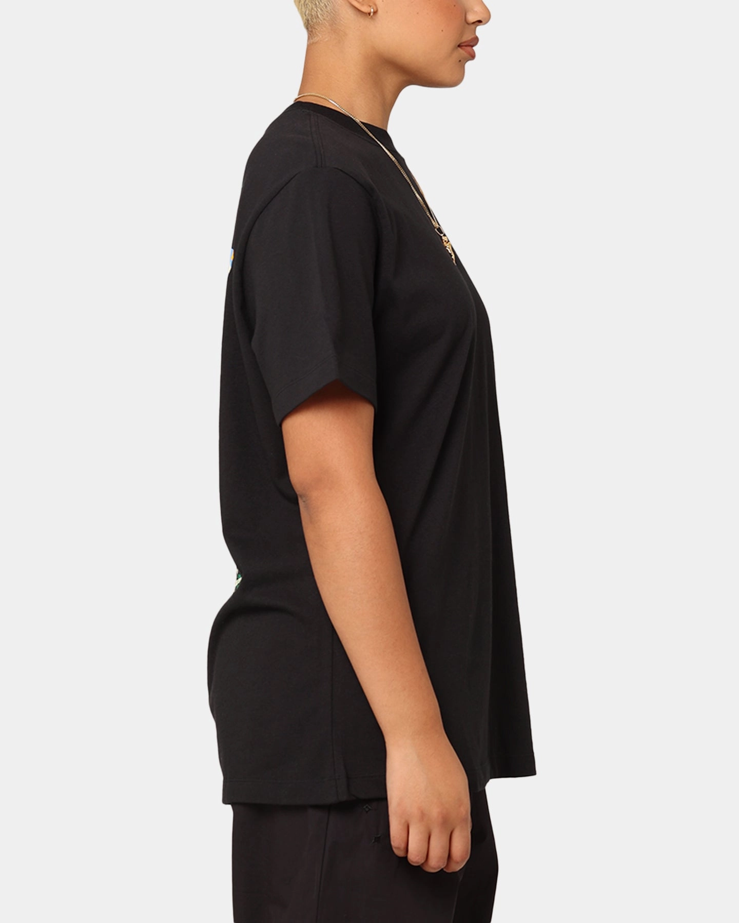 Nike Women's Sportswear Graphic Boyfriend T-Shirt Black