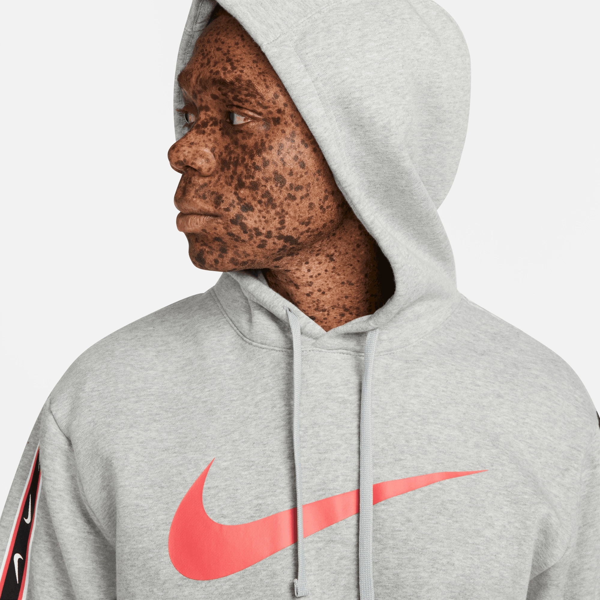 Sweat à capuche Nike Sportswear Repeat - Gris/Rouge